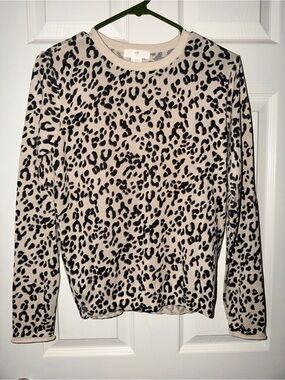 H&M Black and Beige Leopard Print Crew Sweater